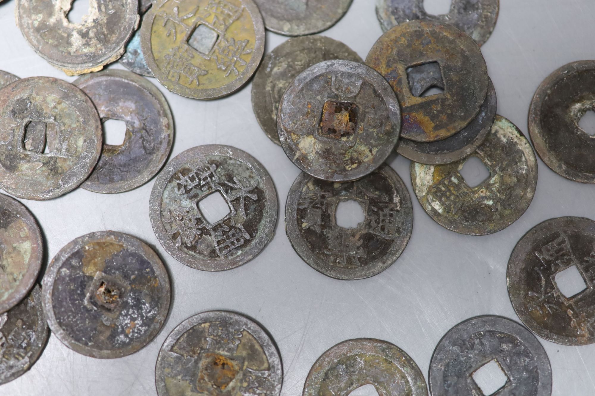 Chinese coins, Ming dynasty, mostly Yongle tongbao (1408-1424)